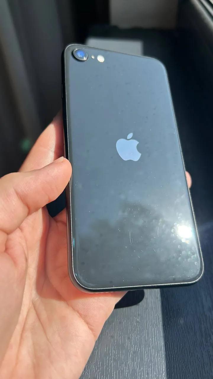 iPhone SE 2022 64GB