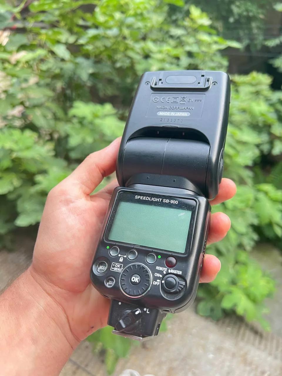 Вспышка Nikon SB-900 с чехлом