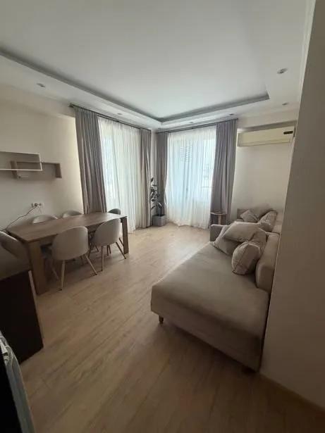 Квартира 178 м² с 5 комнатами в Сабуртало