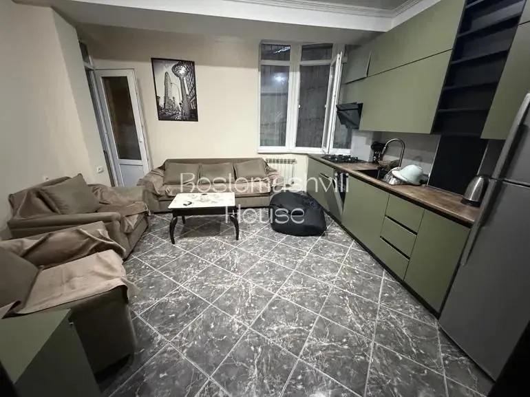 Квартира 115 м² с 3 комнатами в Сабуртало