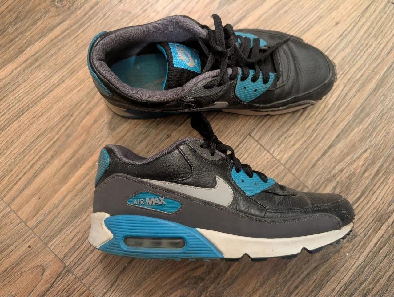 Кожаные кроссовки Nike Air Max