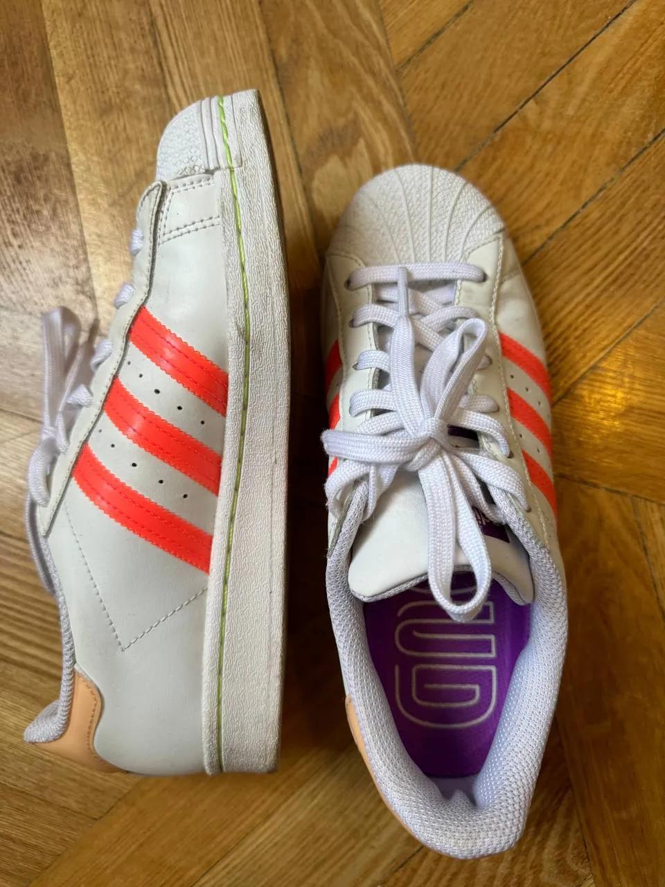 Кроссовки Adidas Superstar размер 38