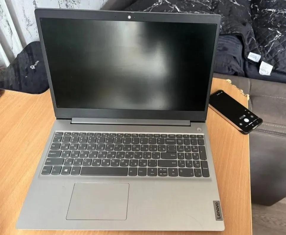 Ноутбук AMD Ryzen 5 3500U