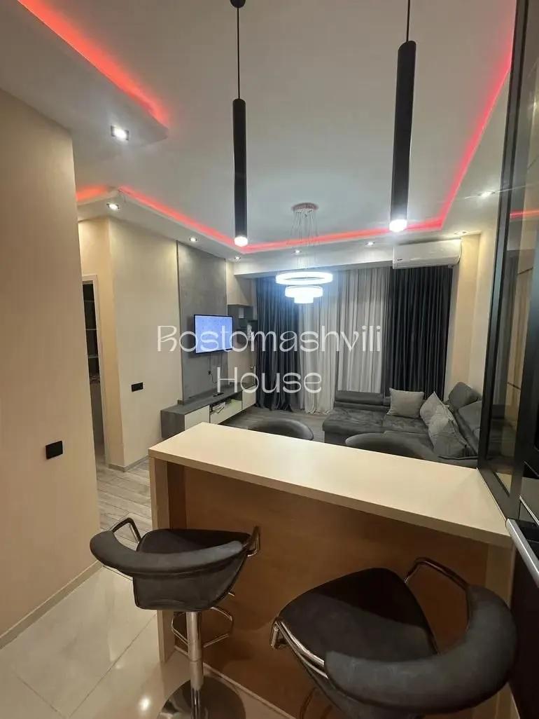 Квартира 55 м² с 2 комнатами в Сабуртало