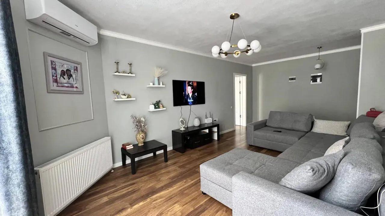 Квартира 70 м² с 2 комнатами в Исани