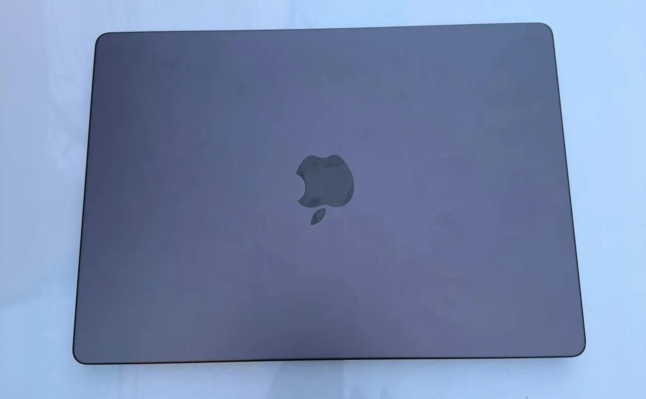 MacBook Pro 14 M4 16/512 ГБ чёрный