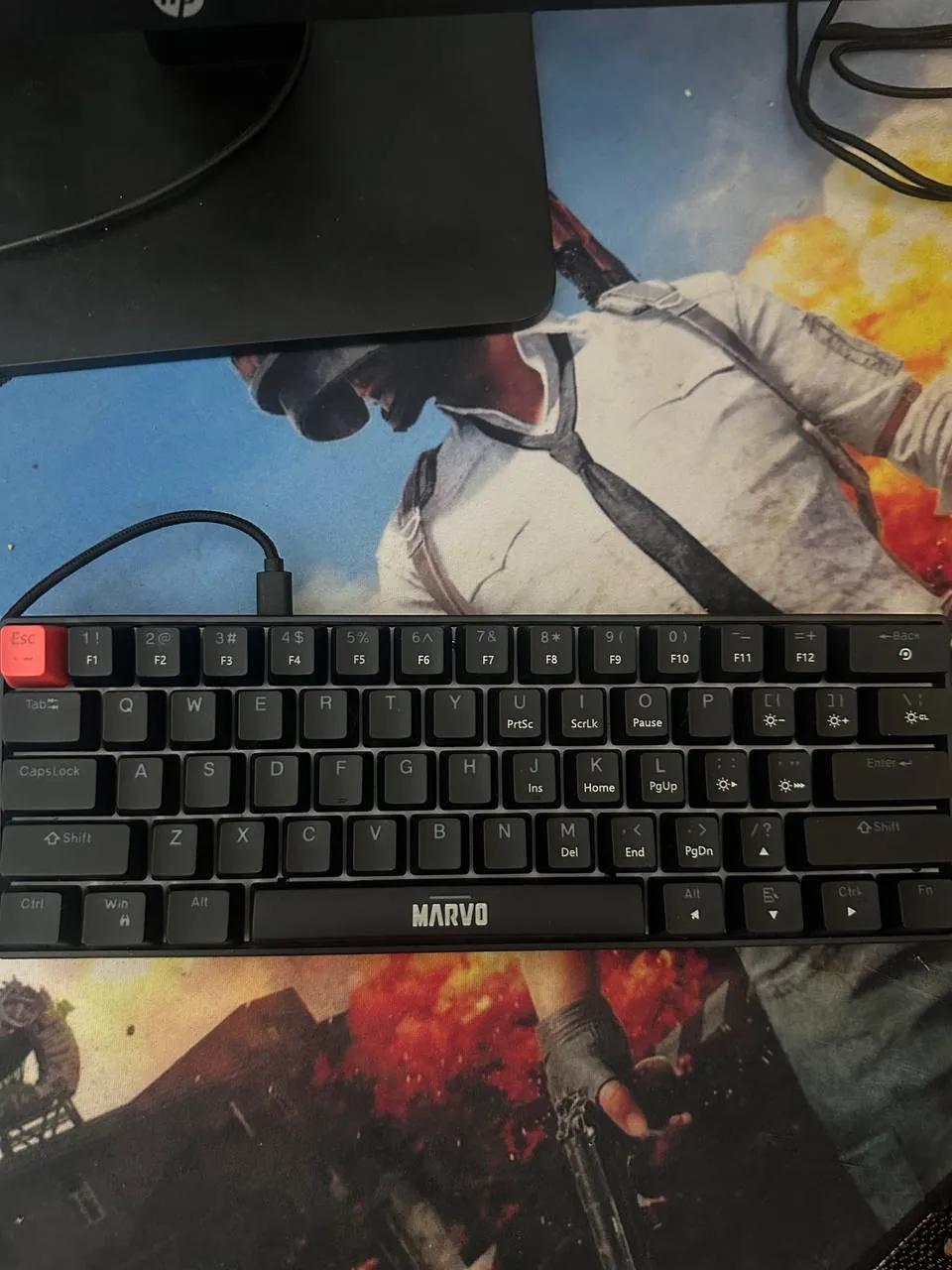 Клавиатура Marvo RGB и монитор HP