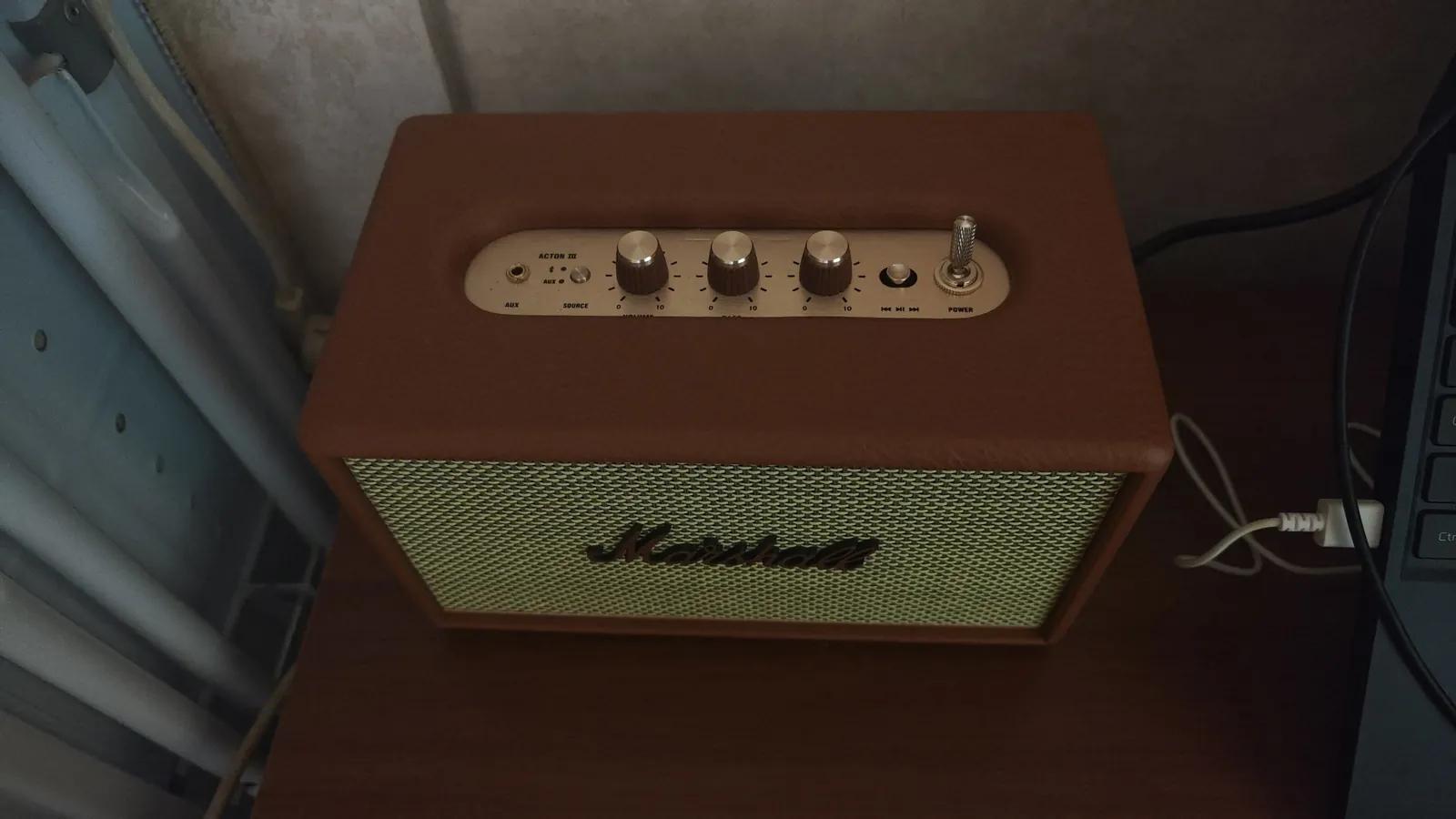 Колонка Marshall Acton III