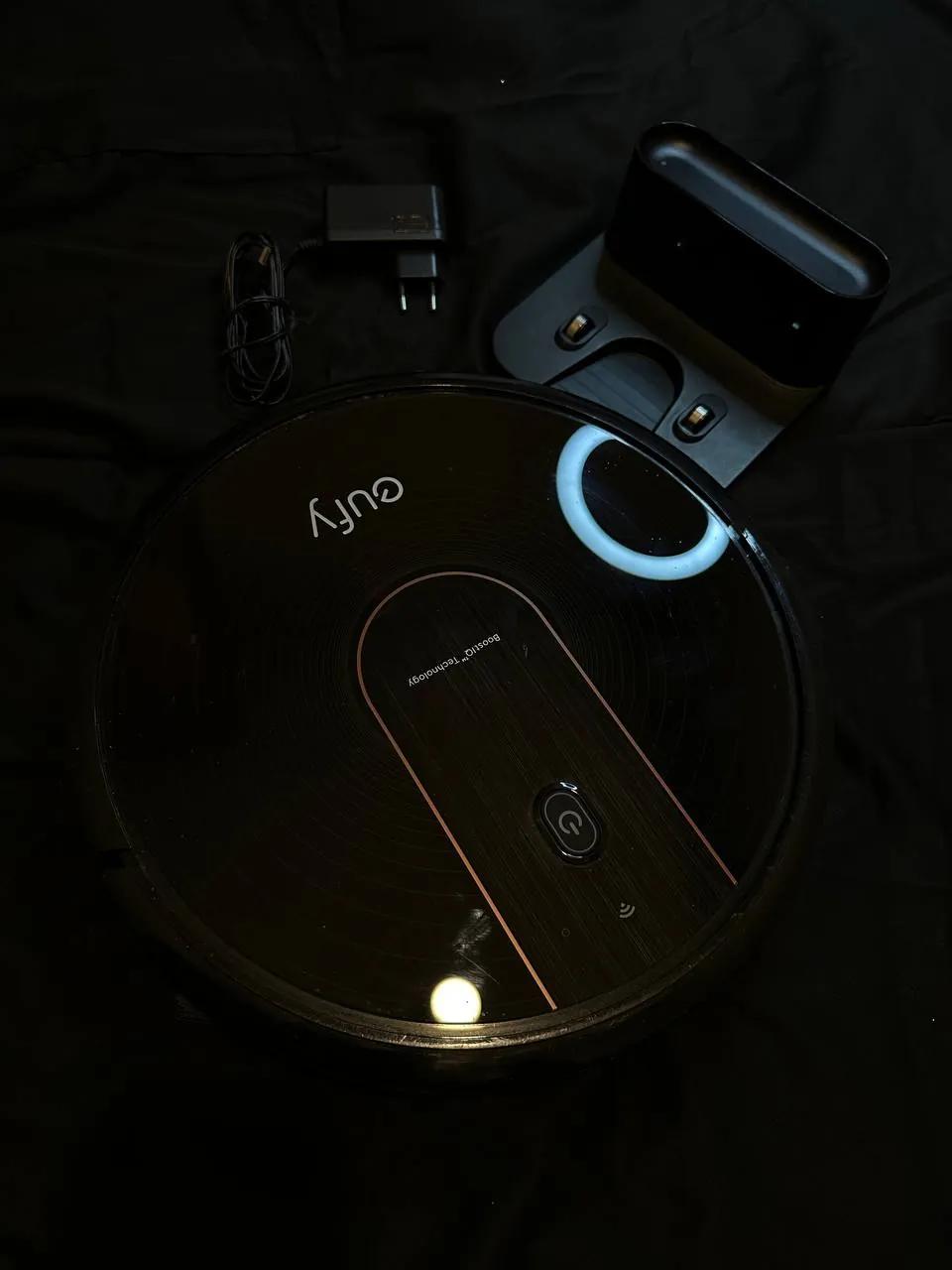 Робот-пылесос Eufy RoboVac 15C с приложением
