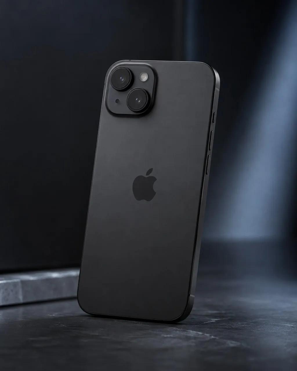 IPhone 15 128GB чёрный хорошее состояние