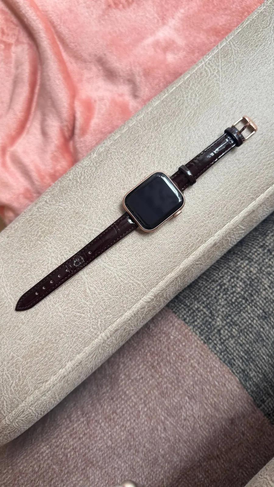 Apple Watch SE 40мм Rose Gold