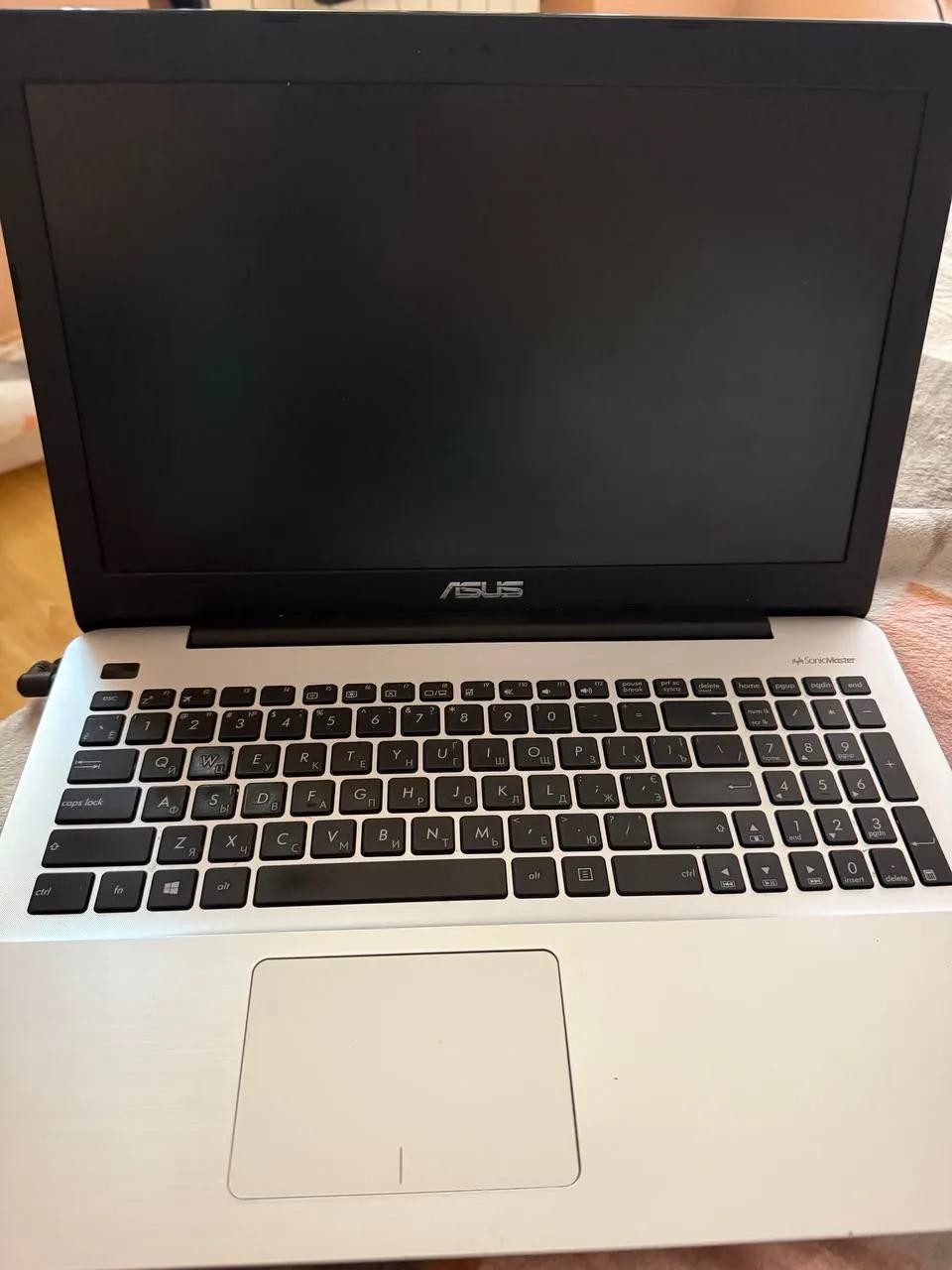 Ноутбук ASUS X555U с неисправностями