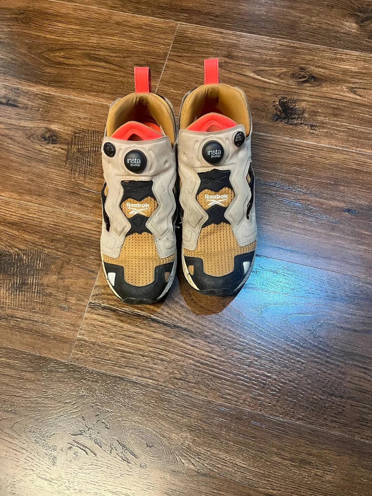 Кроссовки Reebok InstaPump Fury размер 40-41