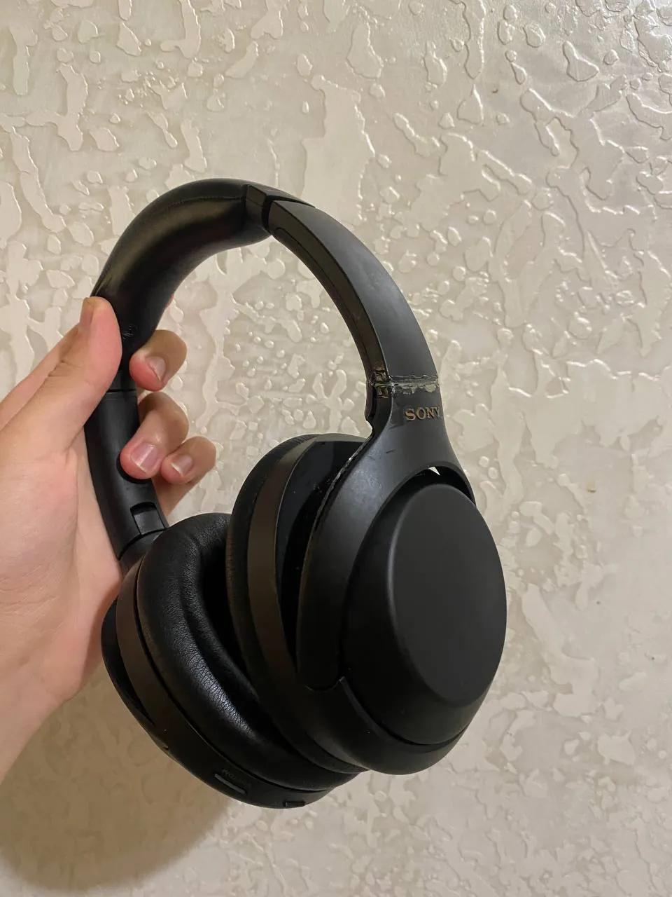 Наушники Sony WH-1000XM4 с шумоподавлением, б/у