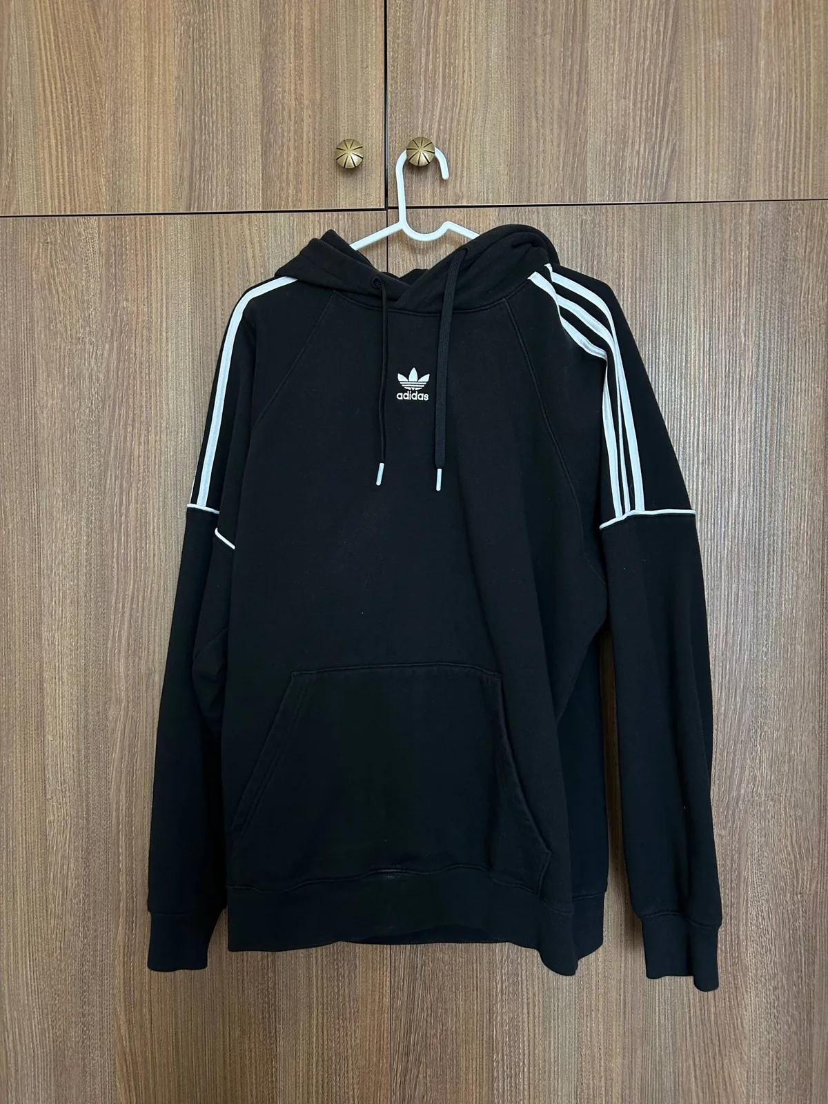 Худи Adidas оригинал в хорошем состоянии