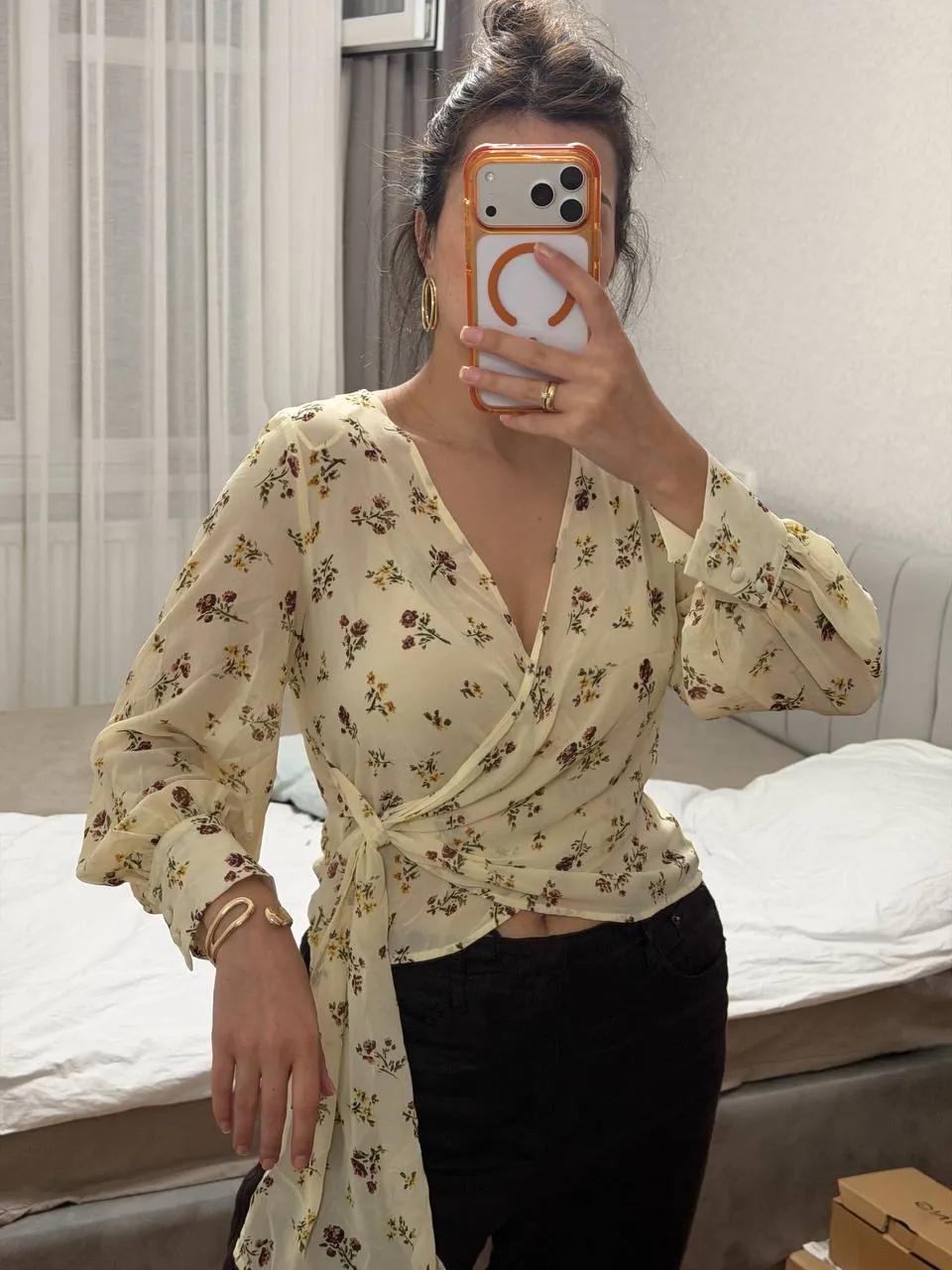 Блуза Zara на запах размер XS-M