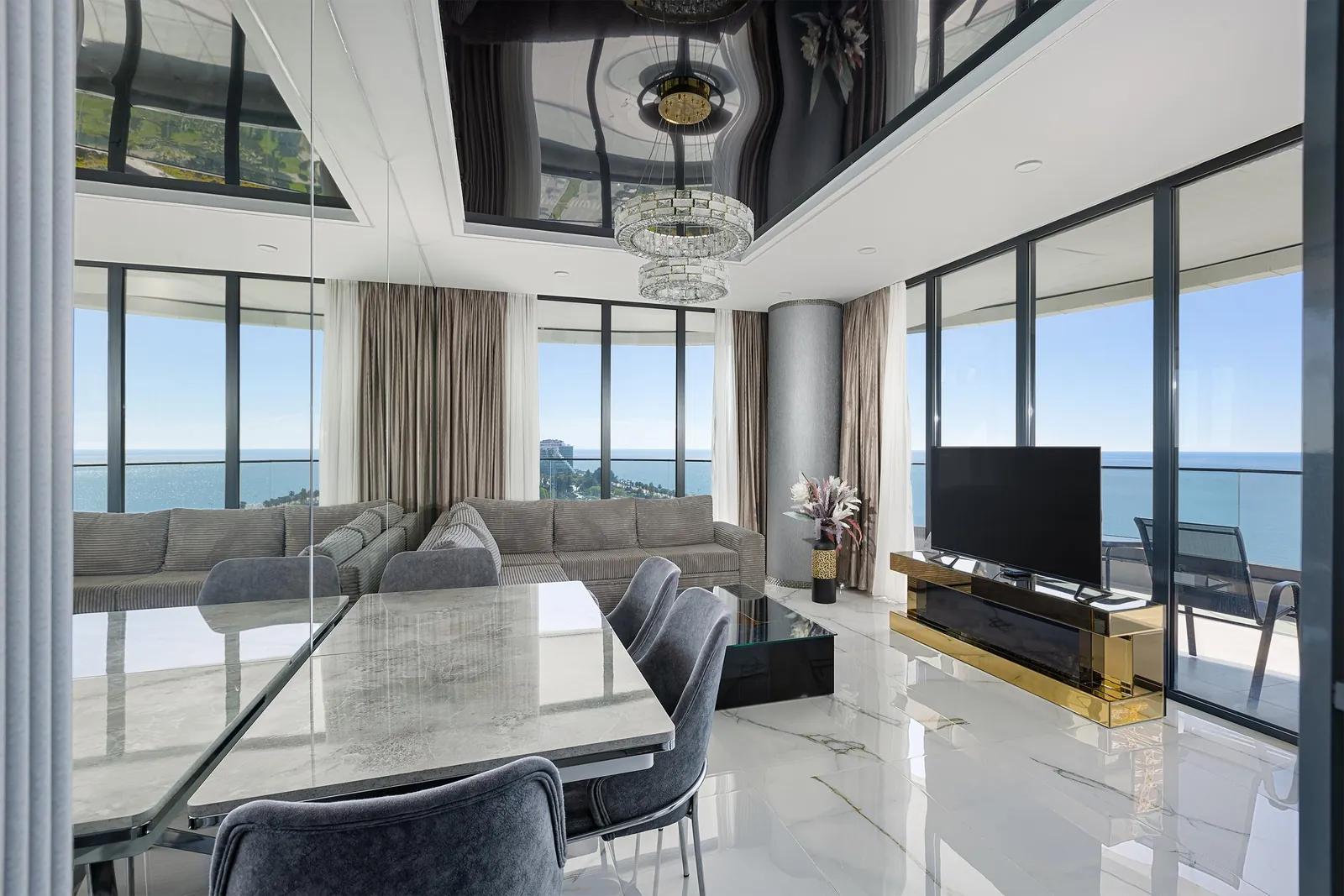 Апартаменты с панорамным видом в Solis Residence