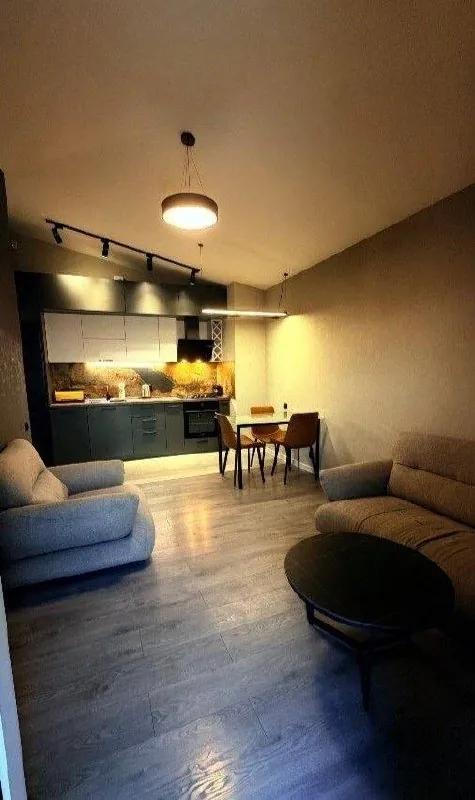 Квартира 70 м² с 1 спальней в Самгори