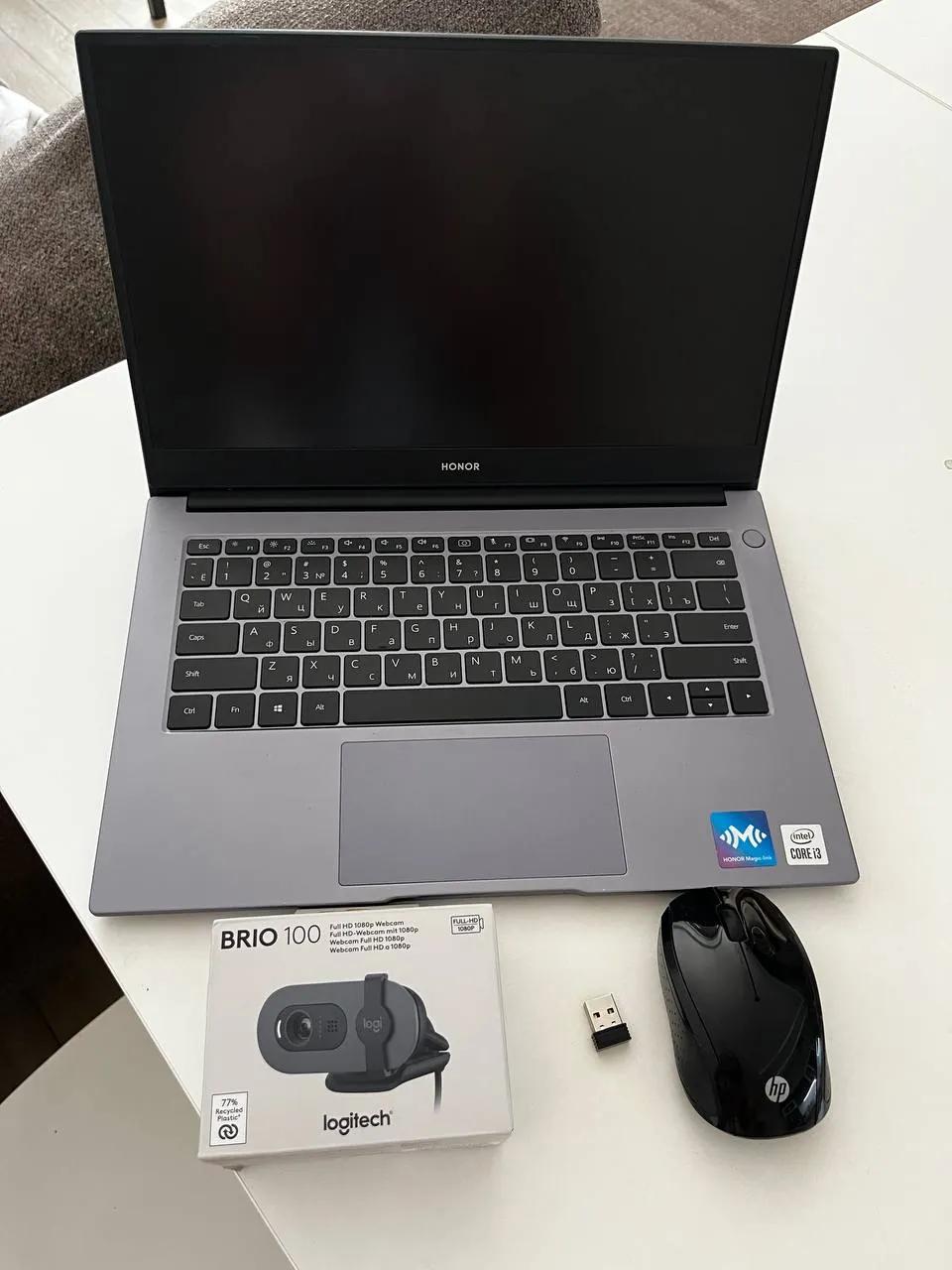 Ноутбук HONOR MagicBook X14 в отличном состоянии