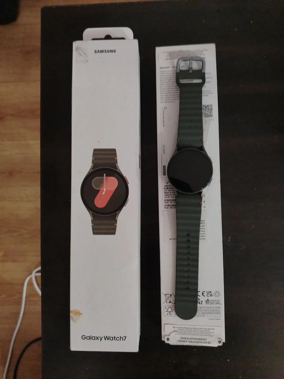 Смарт-часы Samsung Galaxy Watch 7 с коробкой