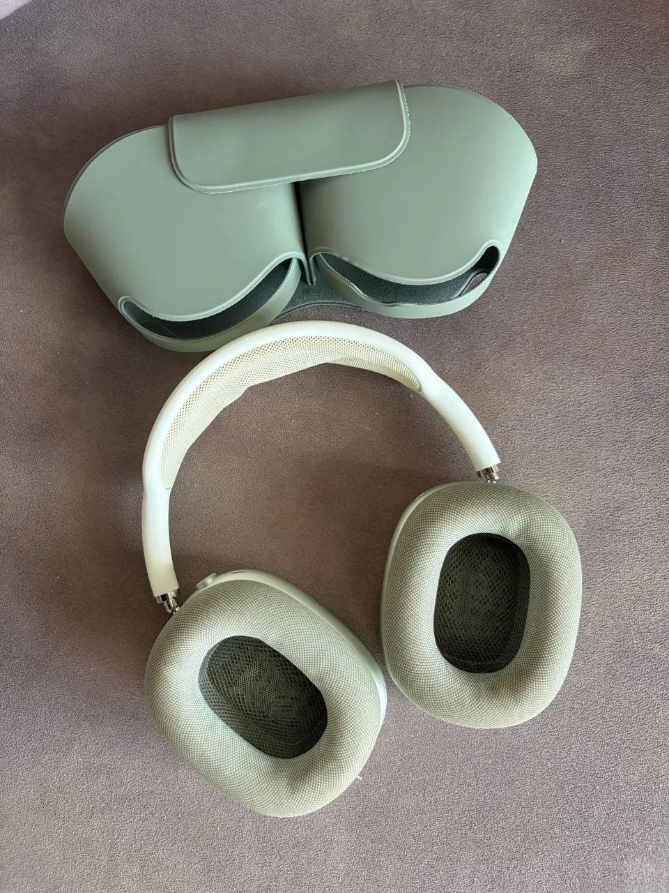 Наушники Apple AirPods Max в идеальном состоянии