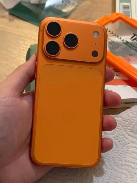 IPhone 17 Pro 256GB Cosmic Orange