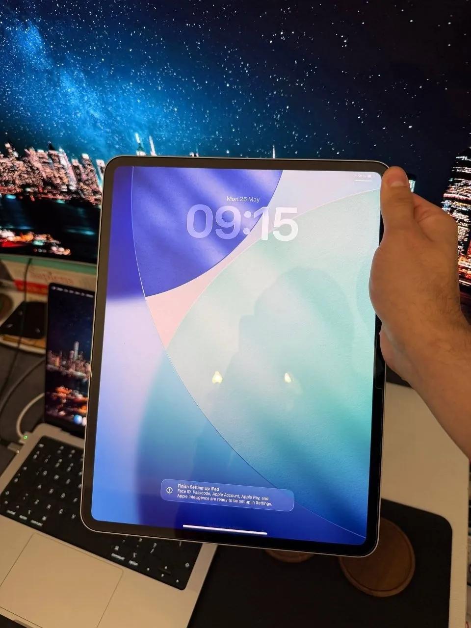 IPad Pro 13 M4 256 ГБ Wi-Fi в идеальном состоянии