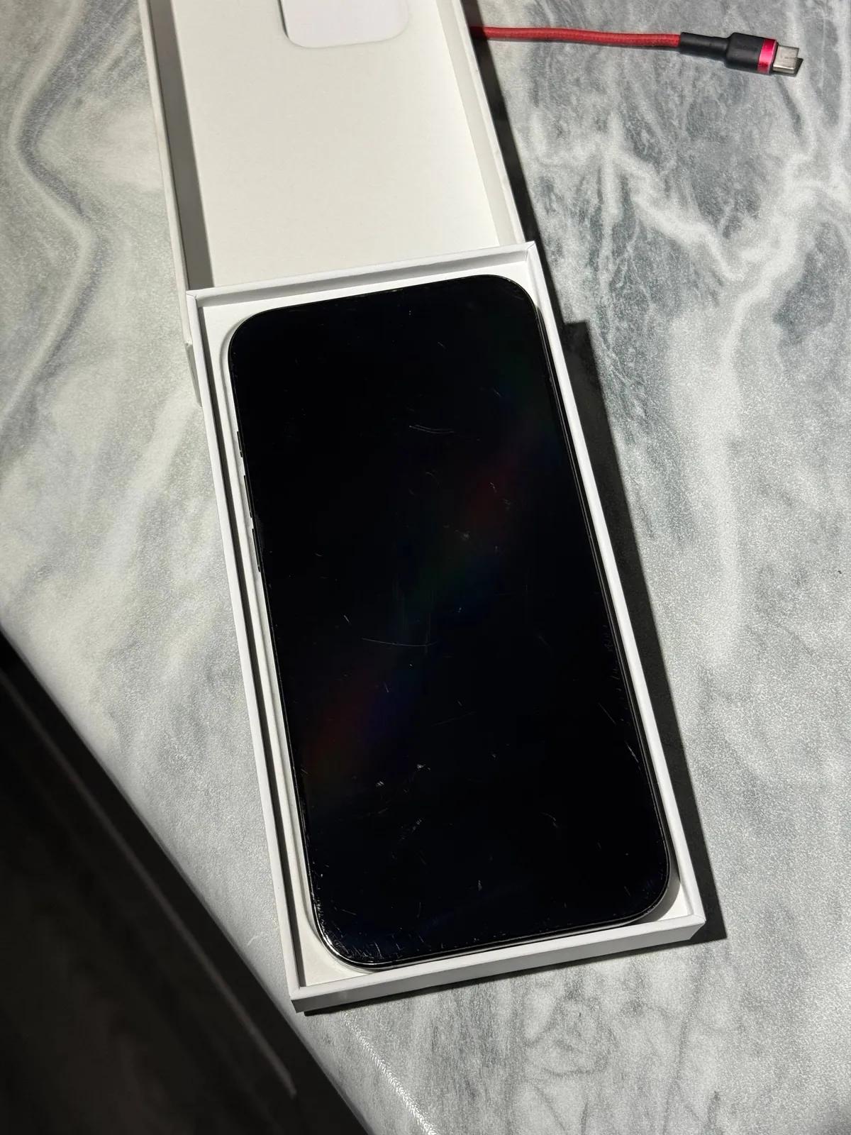 IPhone 16 Pro Max 256GB б/у
