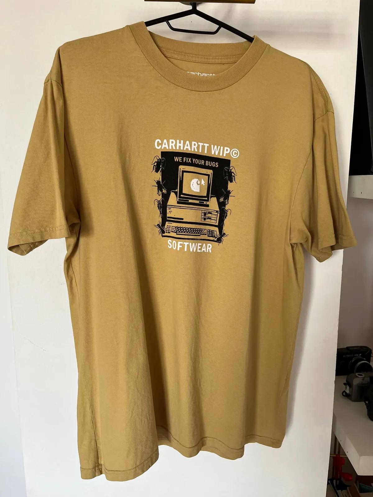 Футболка Carhartt WIP жёлто-горчичного цвета