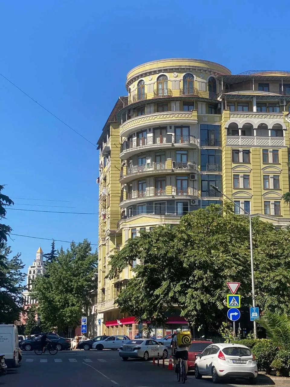Квартира 1+1 в центре Батуми
