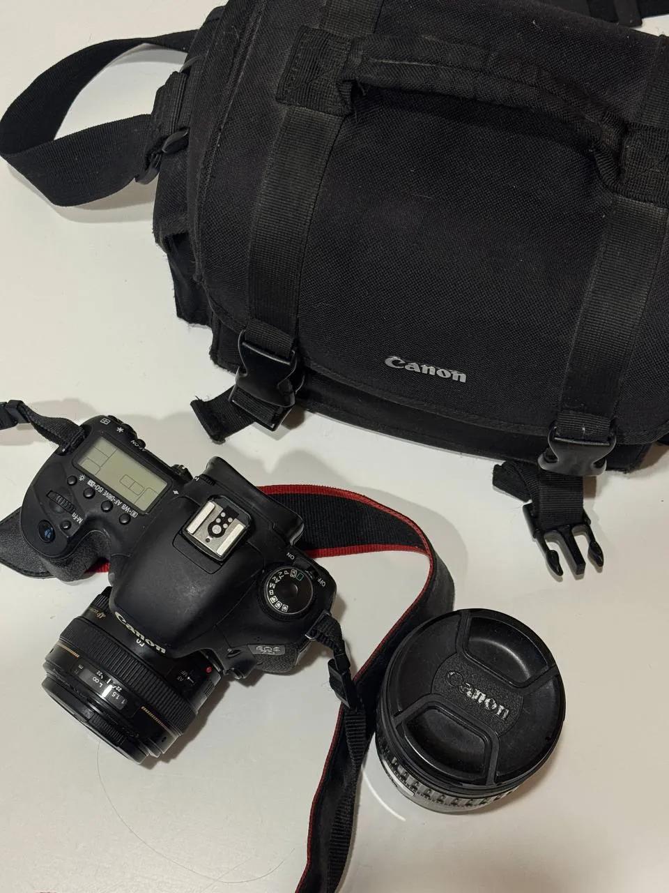 Зеркальный фотоаппарат Canon EOS 7D
