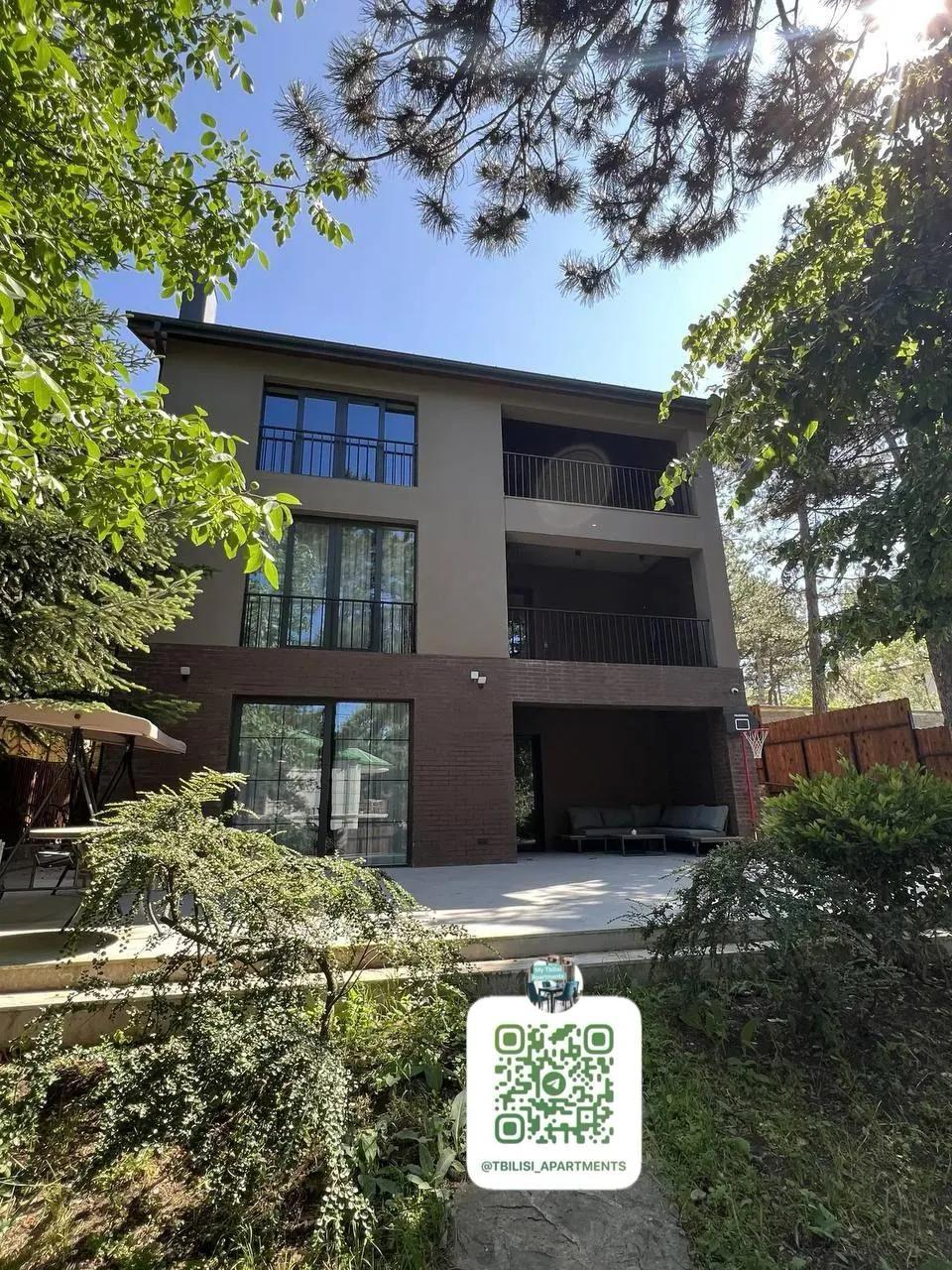 Дом 240 м² с двором 650 м² в Цкнети