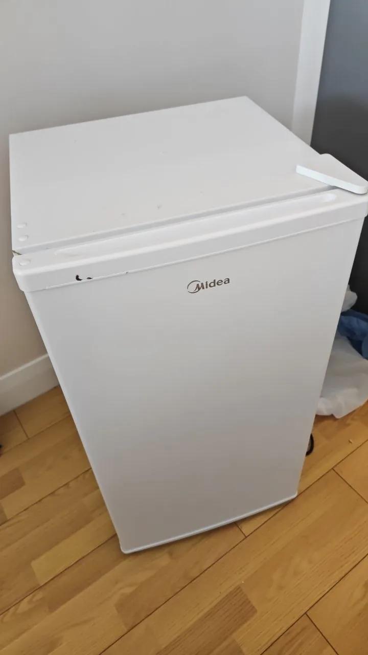 Холодильник Midea компактный