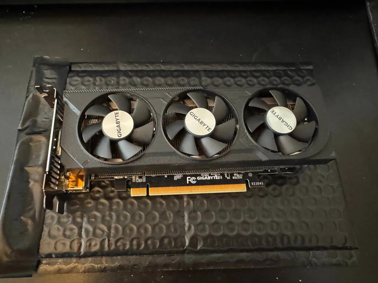 Видеокарта RTX 4060, память и корпус для ПК