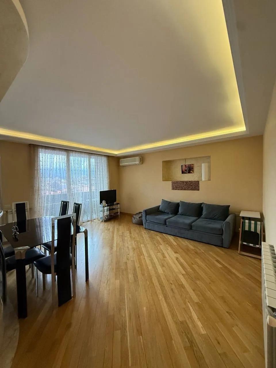 Квартира 70 м² на Ахметели в Батуми