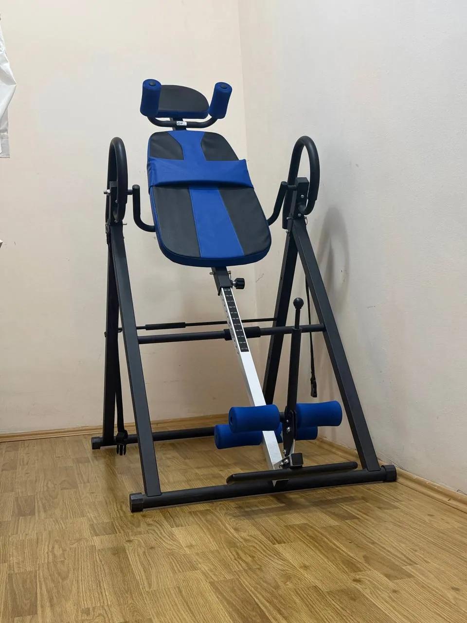 Инверсионный тренажёр для спины