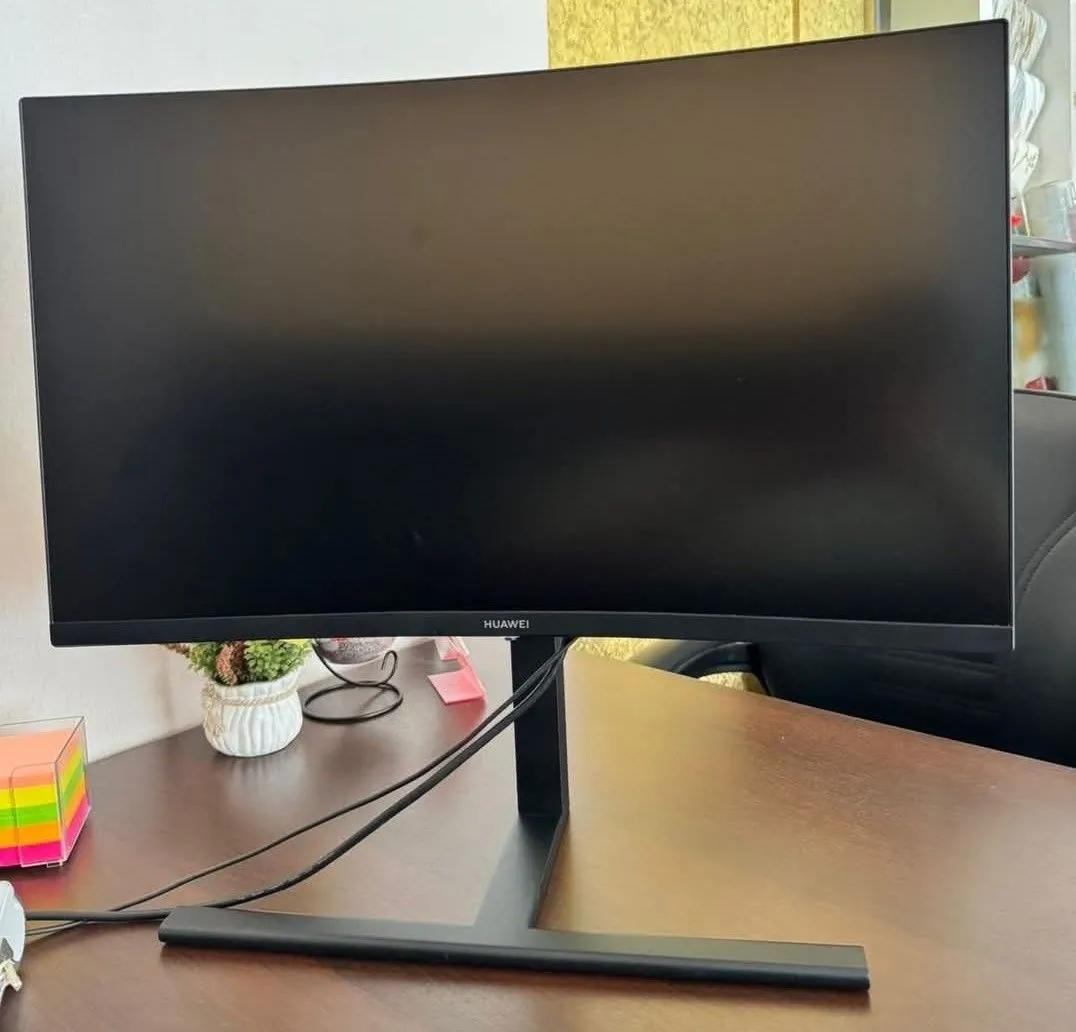 Изогнутый монитор HUAWEI MateView GT 27