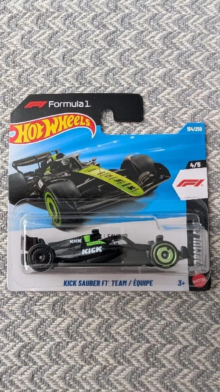 Машинка Hot Wheels Formula 1 Kick Sauber