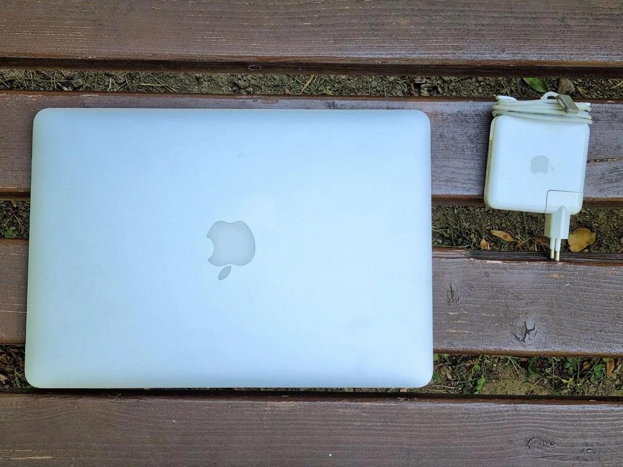 MacBook Pro 13 2015 года с 16 ГБ памяти