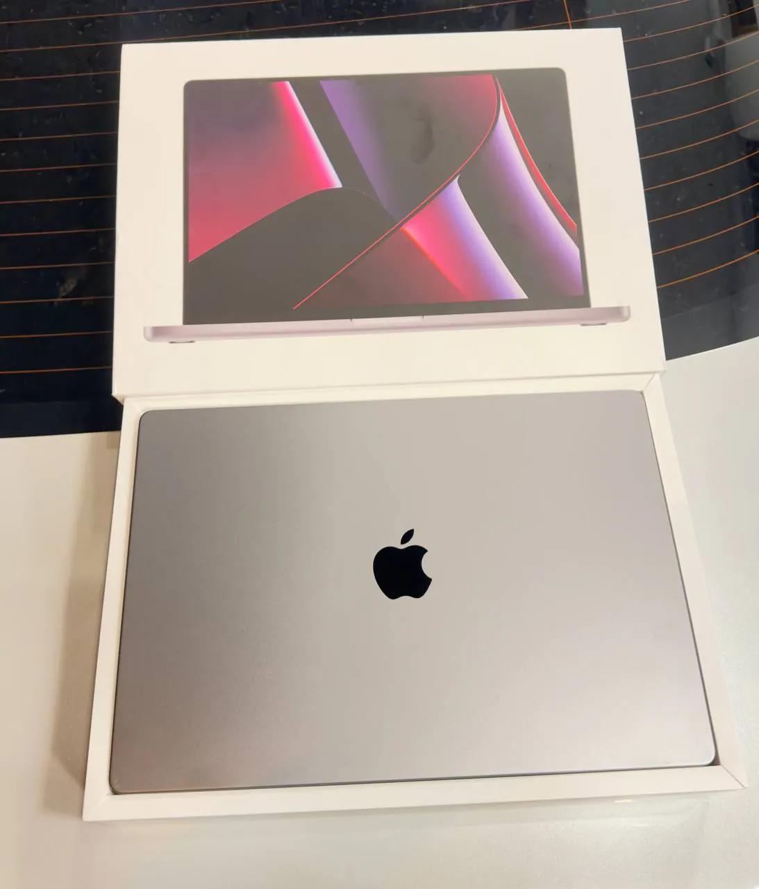 MacBook Pro 16 M2 Max 32/1TB