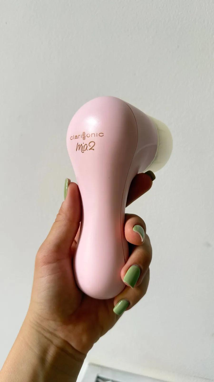 Прибор для очищения кожи лица Clarisonic Mia 2