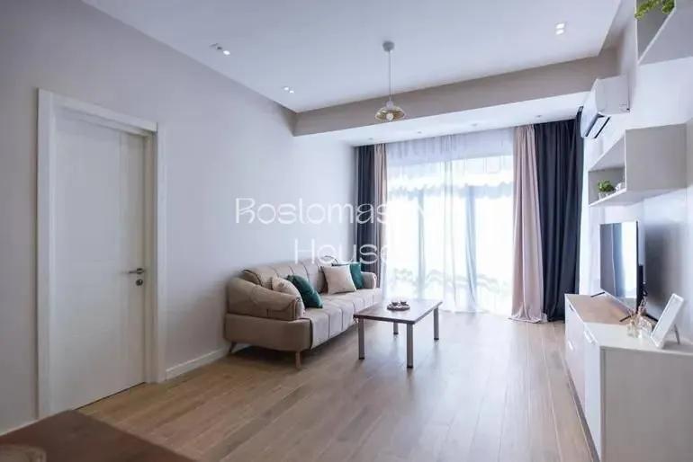 Квартира 80 м² с 3 комнатами в Сабуртало