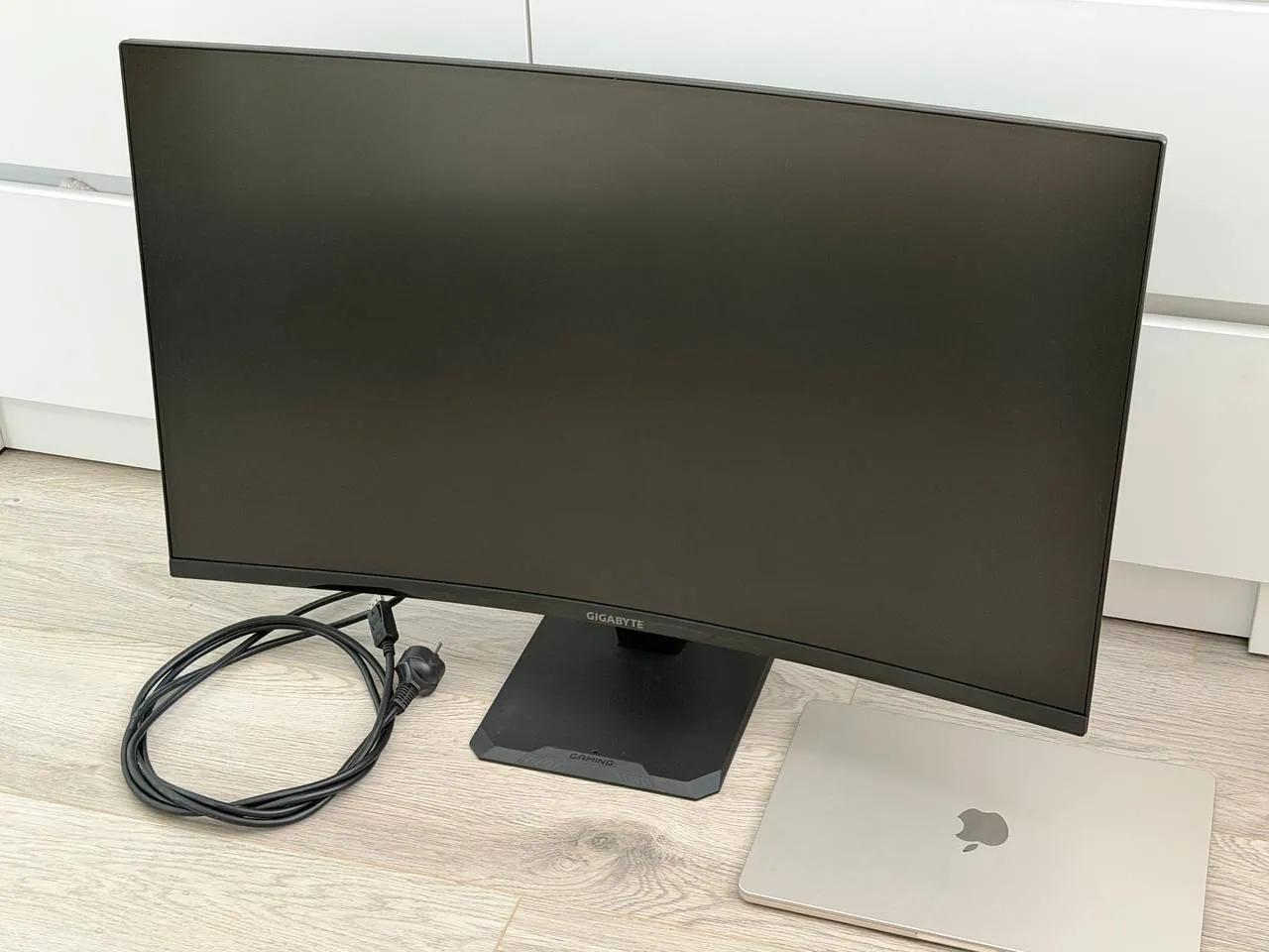 Игровой монитор Gigabyte GS32QCA 32 дюйма