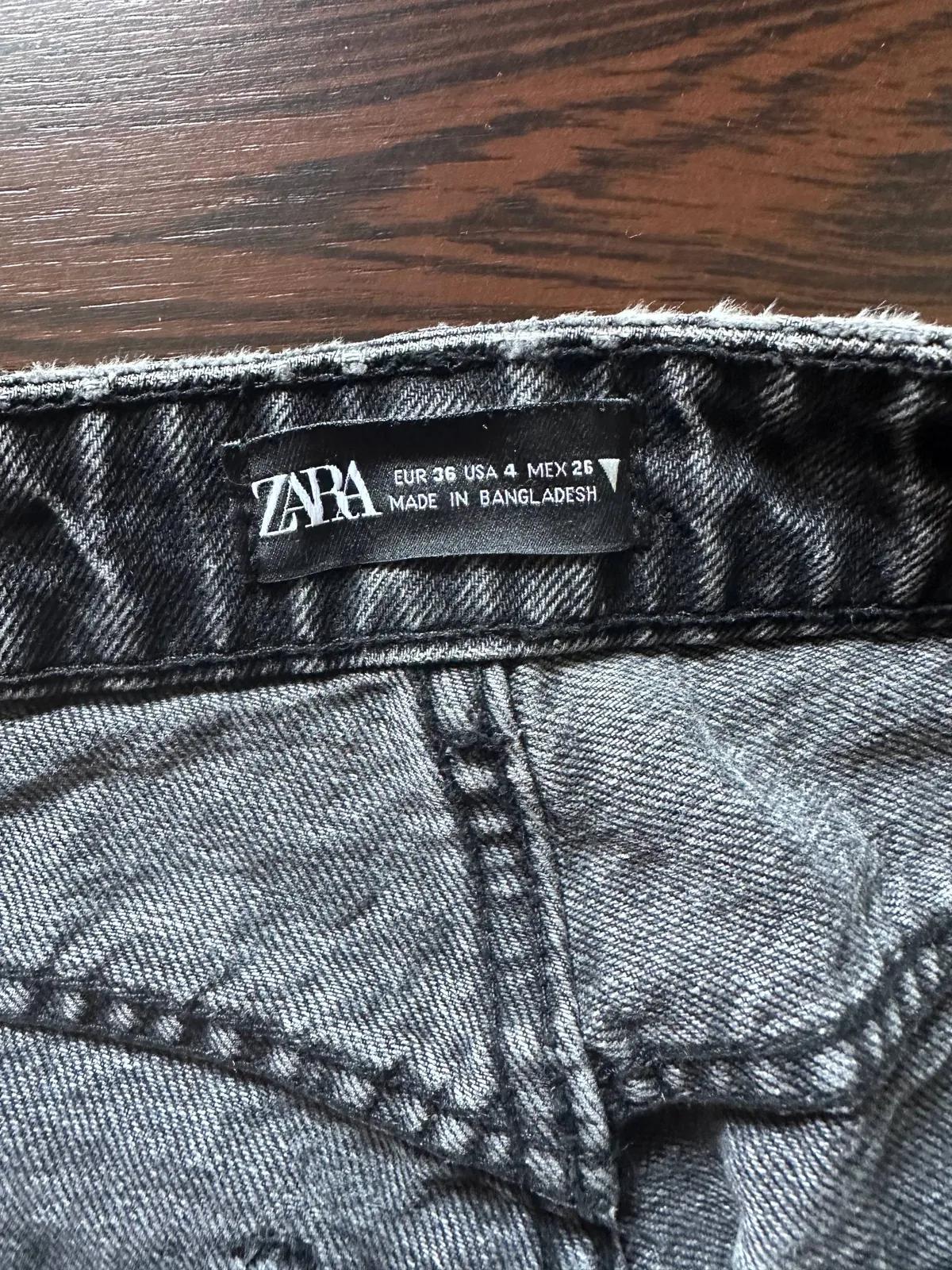 Джинсы Zara размера 36