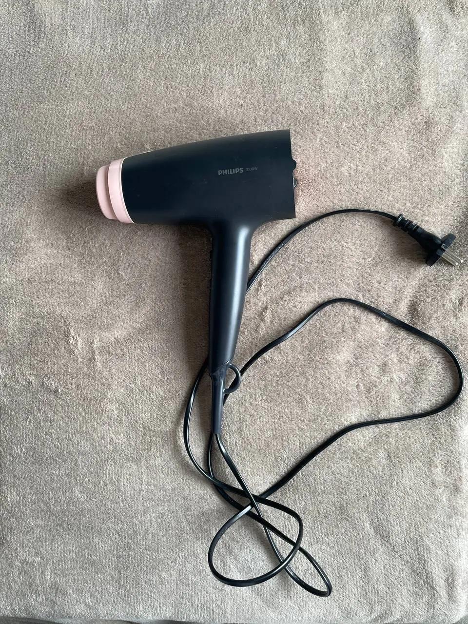 Прибор для ухода за кожей Philips 3000 Series
