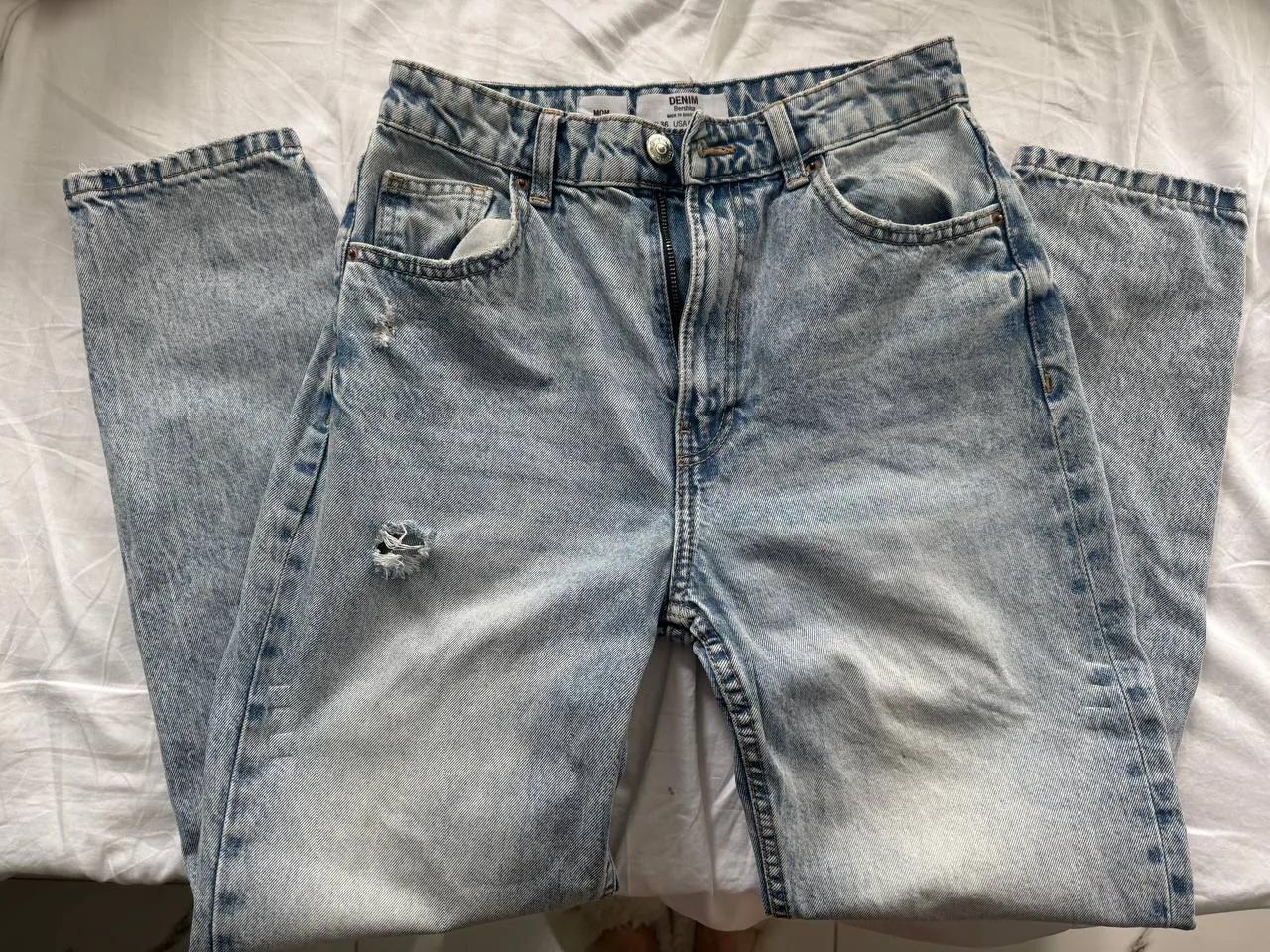 Джинсы Bershka