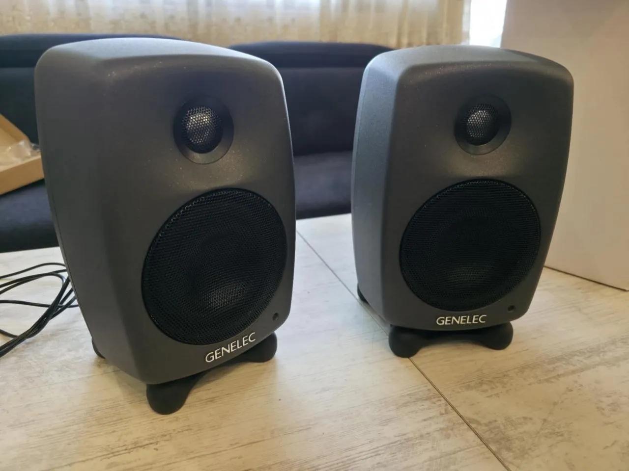 Студийные мониторы Genelec 8020D пара