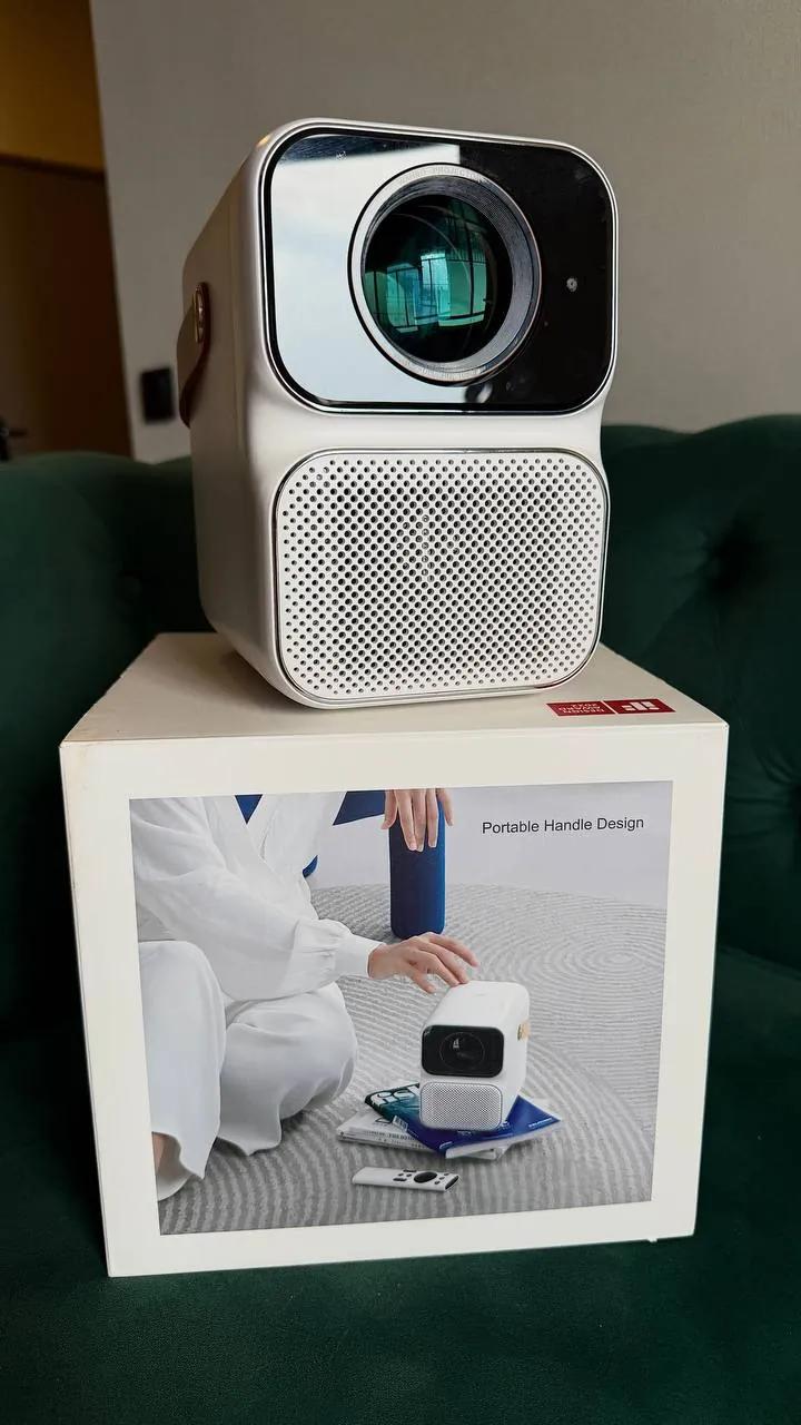 Проектор Wanbo T6 Max Full HD с треногой