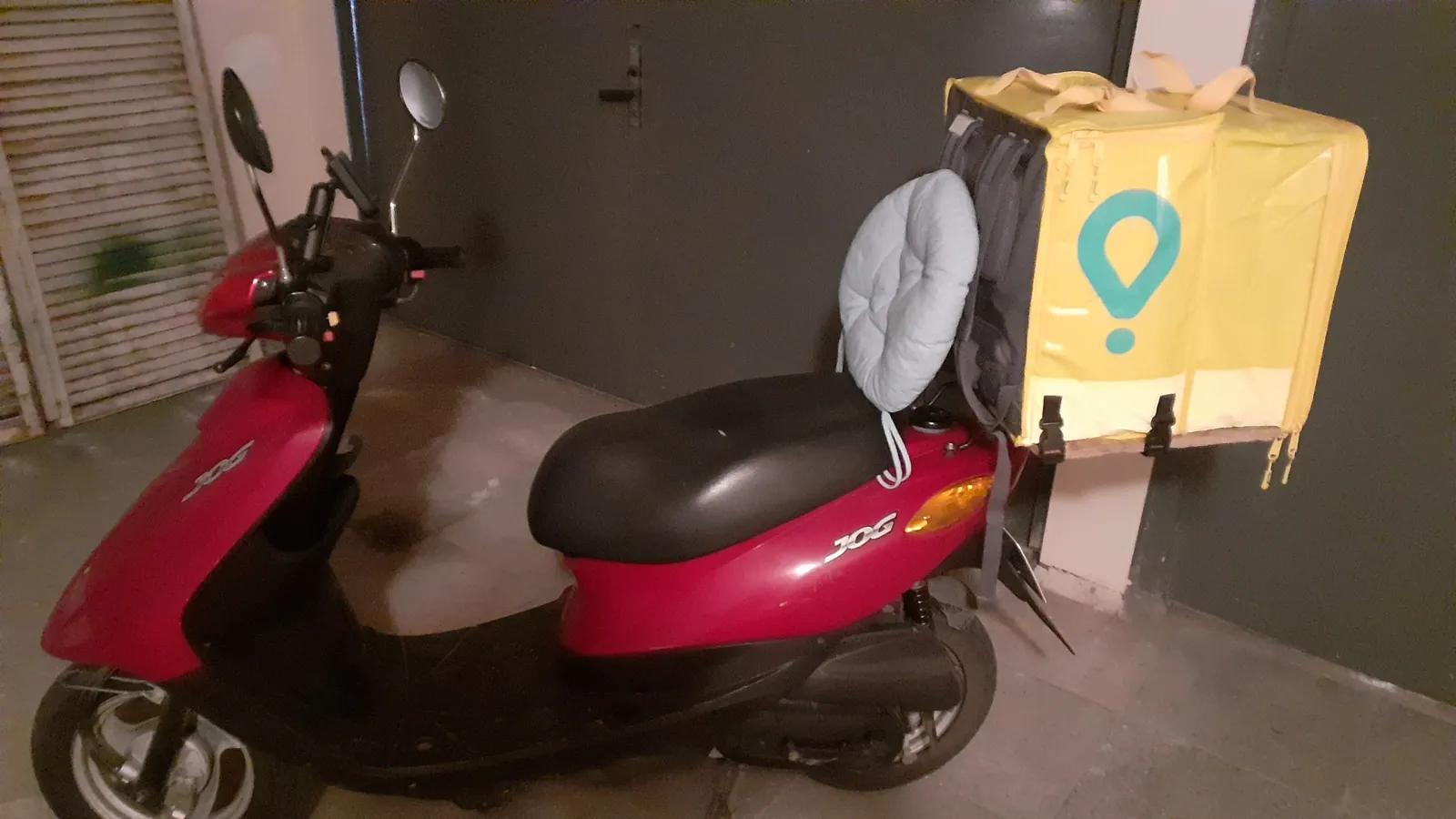 Скутер Yamaha Jog в хорошем состоянии