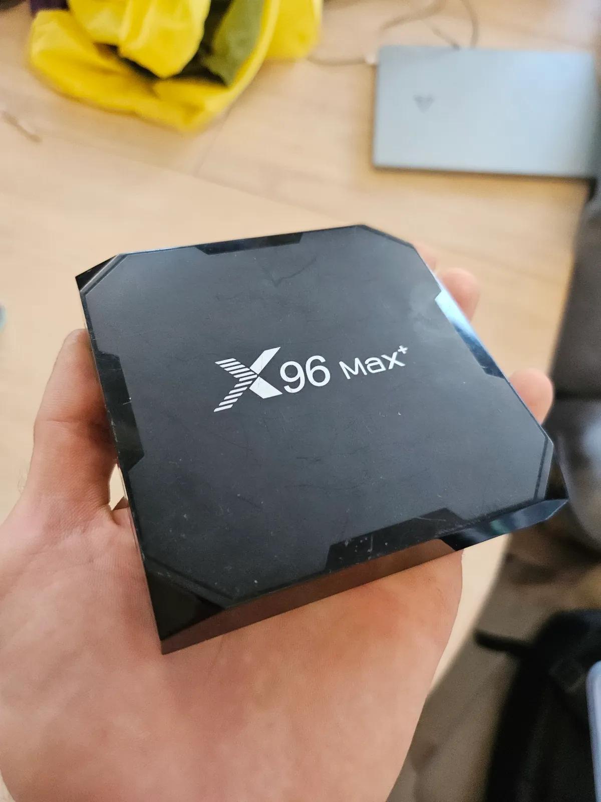 ТВ-приставка X96 Max+ с 4 ГБ оперативной памяти